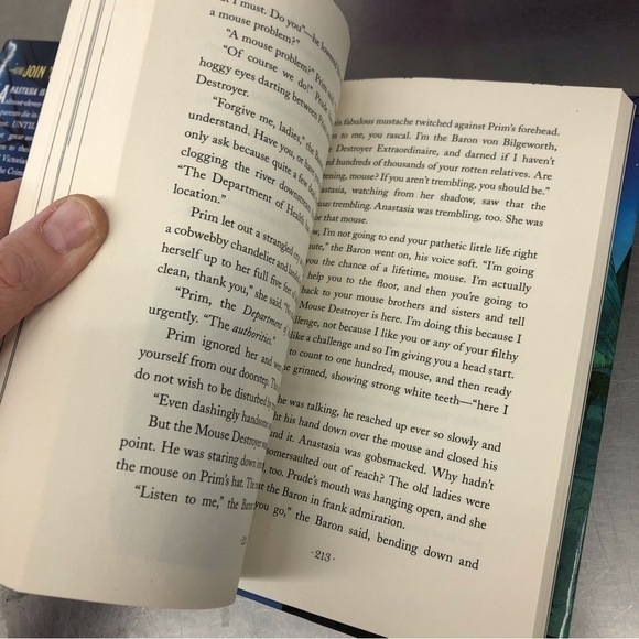 The League of Beastly Dreadfuls by: Holly Grant, paperback book - Picture 4 of 7